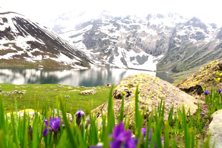 Kashmir Paradise - Beautiful mountain landscape